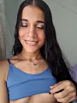 Snapshot of novinhatransexy chatting on June 8, 3:56 pm novinhatransexy online show from June 8, 3:56 pm