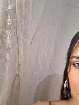 Snapshot of novinhatransexy chatting on June 16, 5:57 pm novinhatransexy online show from June 16, 5:57 pm