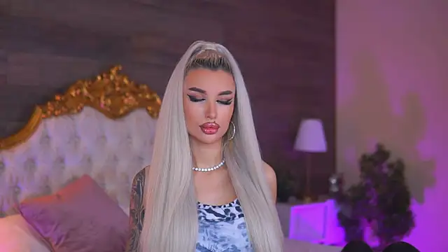 Juicy Jessye online show from December 20, 8:55 pm