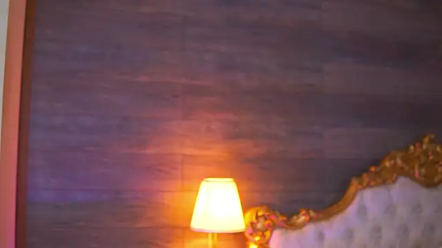 Juicy Jessye online show from January 14, 8:45 pm