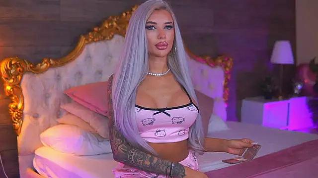 Juicy Jessye online show from April 29, 7:53 pm