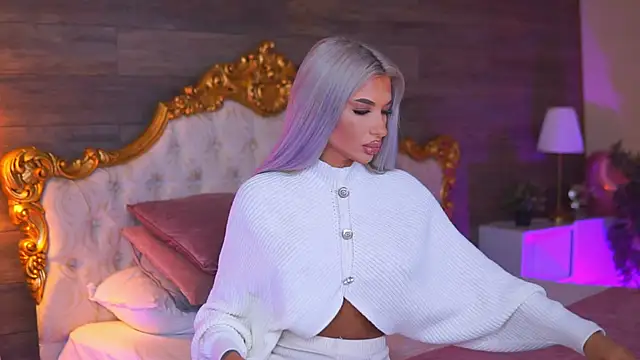 Juicy Jessye online show from May 9, 7:50 pm