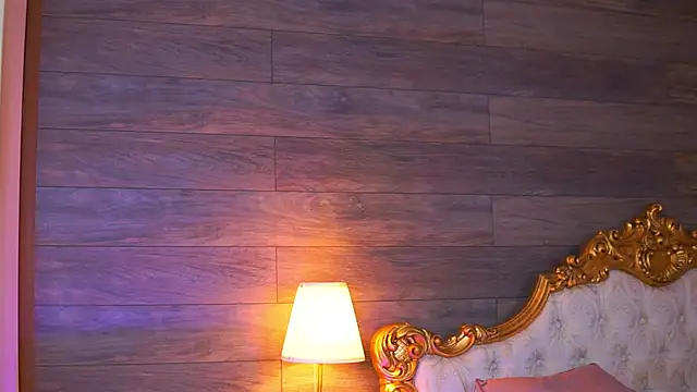 Juicy Jessye online show from May 8, 8:01 pm