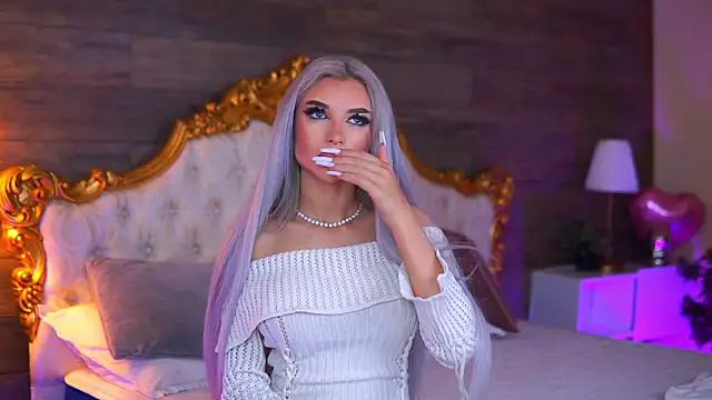 Juicy Jessye online show from March 4, 9:33 pm