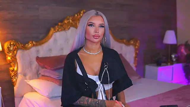 Juicy Jessye online show from May 7, 7:50 pm