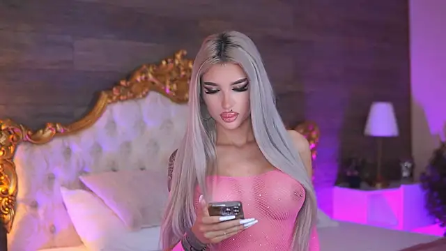 Snapshot of Juicy_Jessye chatting on October 8, 7:47 pm Juicy Jessye online show from October 8, 7:47 pm