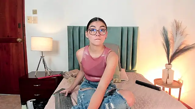 GiaBlakee online show from January 28, 11:38 am