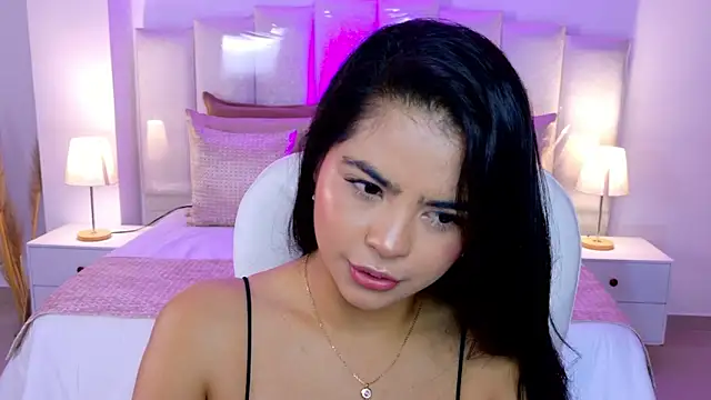 Layla Breezee online show from May 2, 11:26 am
