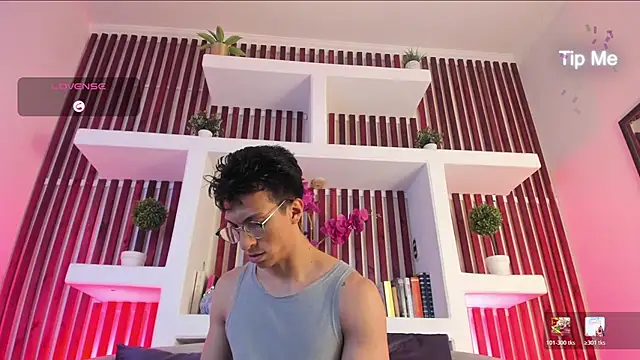 ApoloCruz online show from February 12, 3:17 am