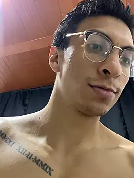 ApoloCruz online show from February 22, 2:14 am