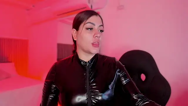 bonnieAn online show from February 24, 11:22 am