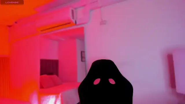 bonnieAn online show from March 24, 11:32 am