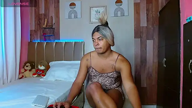 electrabrowns online show from November 28, 8:31 pm