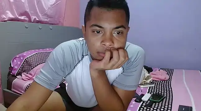 electrabrowns online show from March 18, 12:40 am