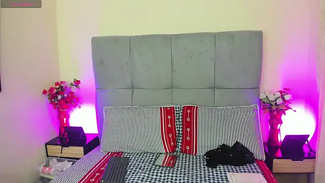 scarlet hit online show from January 12, 8:47 pm