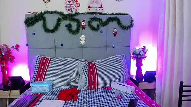 scarlet hit online show from December 20, 8:22 pm