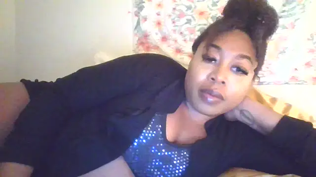 Snapshot of angeliquebelcali chatting on September 25, 2:17 am angeliquebelcali online show from September 25, 2:17 am