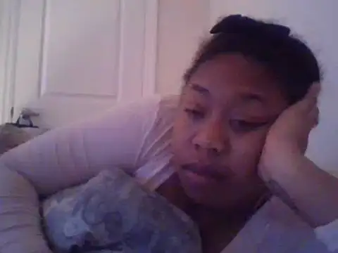 Snapshot of angeliquebelcali chatting on March 13, 5:54 am angeliquebelcali online show from March 13, 5:54 am
