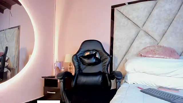 Mara Torres1 online show from December 18, 12:09 pm