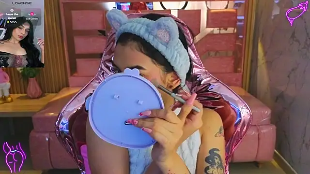 lilith petit sub online show from October 10, 3:51 am