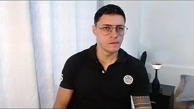 Frank Millers online show from April 17, 4:32 pm