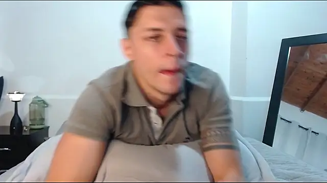 Frank Millers online show from April 16, 9:04 pm