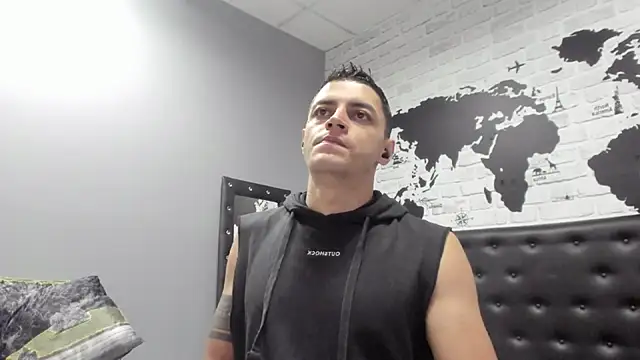 Frank Millers online show from December 4, 6:29 pm