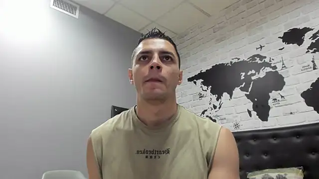 Frank Millers online show from December 3, 6:07 pm