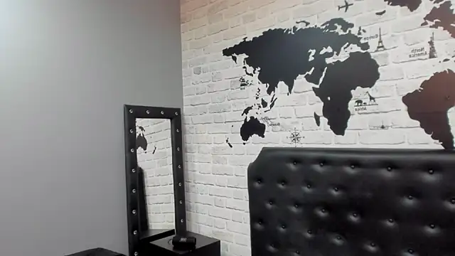 Frank Millers online show from November 21, 8:30 pm