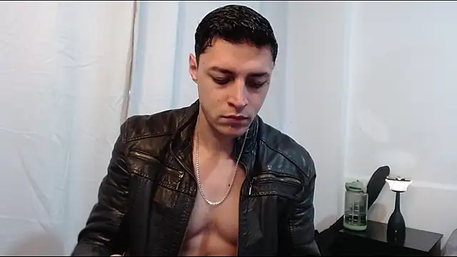 Frank Millers online show from April 21, 12:01 pm