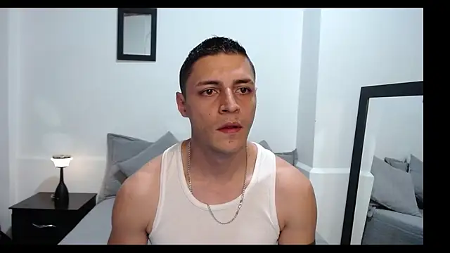 Snapshot of Frank_Millers chatting on July 15, 11:23 pm Frank Millers online show from July 15, 11:23 pm