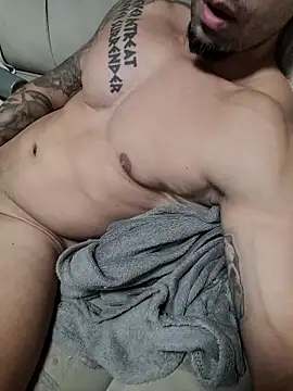 badbrown online show from March 28, 3:18 am