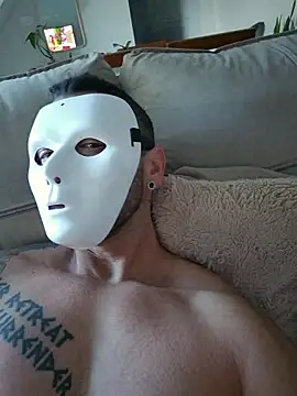 Snapshot of badbrown chatting on July 12, 11:11 am badbrown online show from July 12, 11:11 am