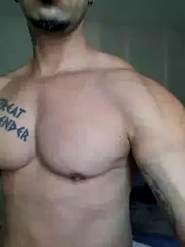 Snapshot of badbrown chatting on March 3, 12:17 pm badbrown online show from March 3, 12:17 pm