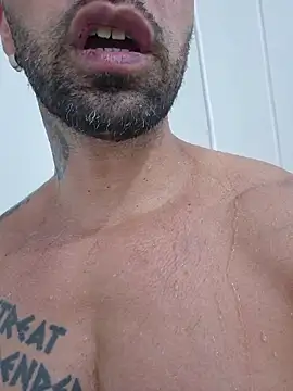 badbrown online show from November 17, 1:31 am