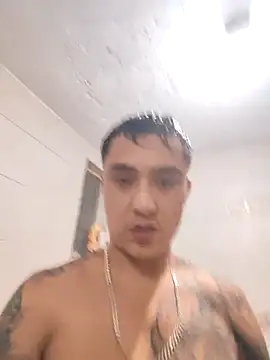 Snapshot of Ch420 chatting on November 7, 12:26 am Ch420 online show from November 7, 12:26 am