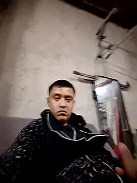 Snapshot of Ch420 chatting on October 6, 4:35 am Ch420 online show from October 6, 4:35 am