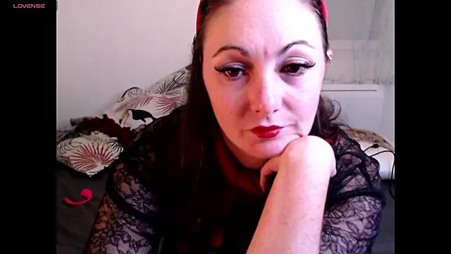 AdorahB3ll3 online show from September 8, 7:02 pm