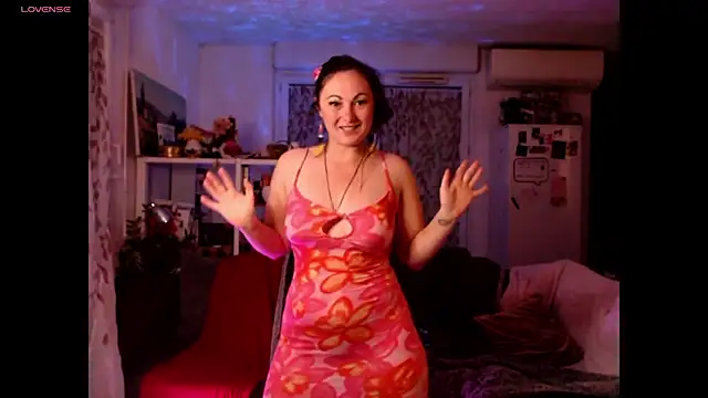 AdorahB3ll3 online show from April 5, 7:09 pm