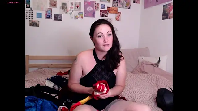 AdorahB3ll3 online show from November 5, 8:45 pm