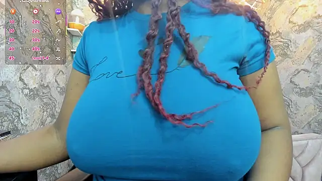 nefertiti ebony online show from February 3, 11:32 pm