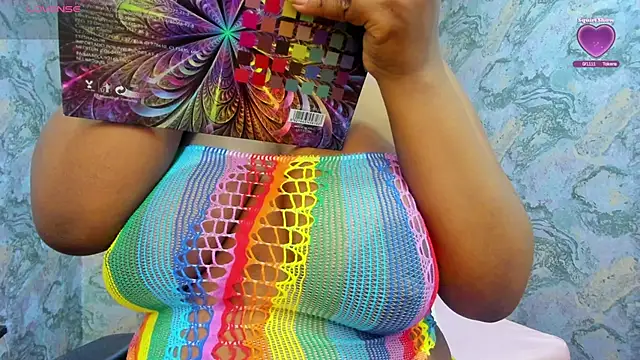 nefertiti ebony online show from November 7, 4:17 am