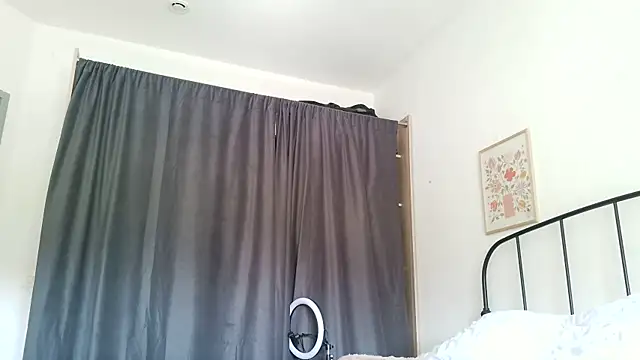 serena  vedette online show from April 6, 11:00 am