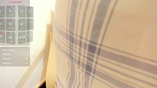 Snapshot of malikamalak06 chatting on January 27, 1:41 pm malikamalak06 online show from January 27, 1:41 pm