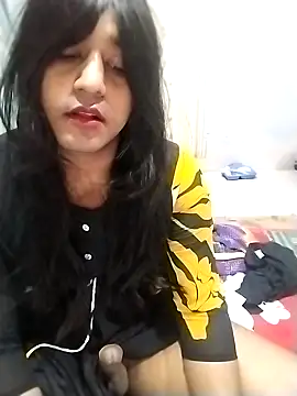 Snapshot of HijabiQueen789 chatting on January 24, 11:56 pm HijabiQueen789 online show from January 24, 11:56 pm