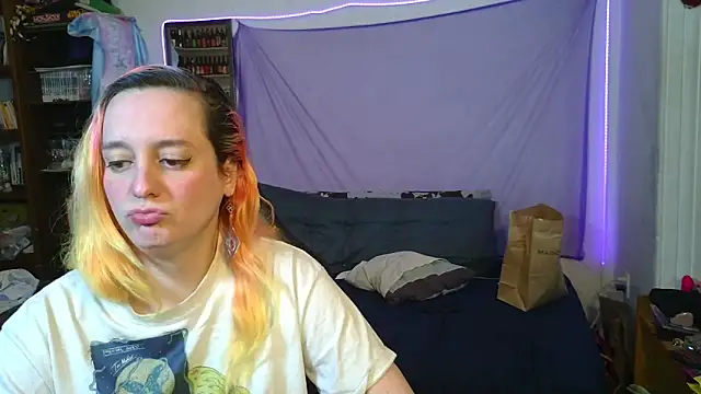 Evelan420 online show from March 10, 7:51 pm