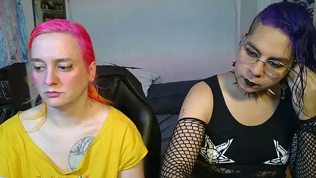 Evelan420 online show from November 27, 6:30 pm