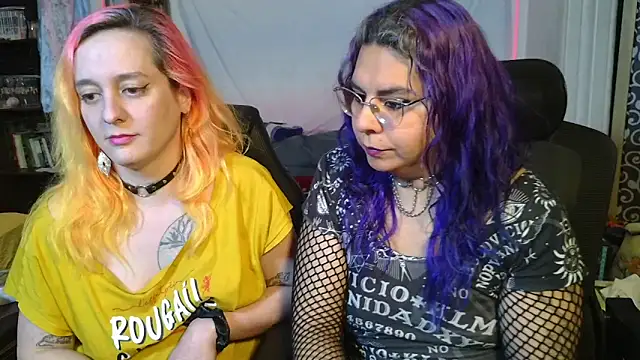 Evelan420 online show from February 4, 8:37 pm