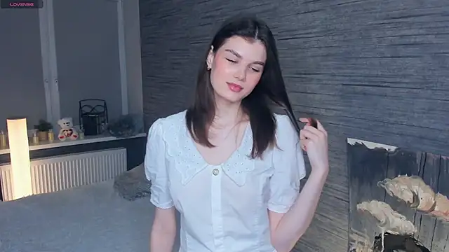 FloraDobb online show from March 20, 8:08 pm