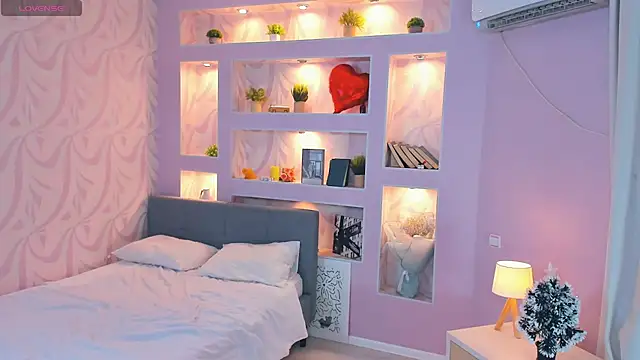 FloraDobb online show from December 19, 7:11 am